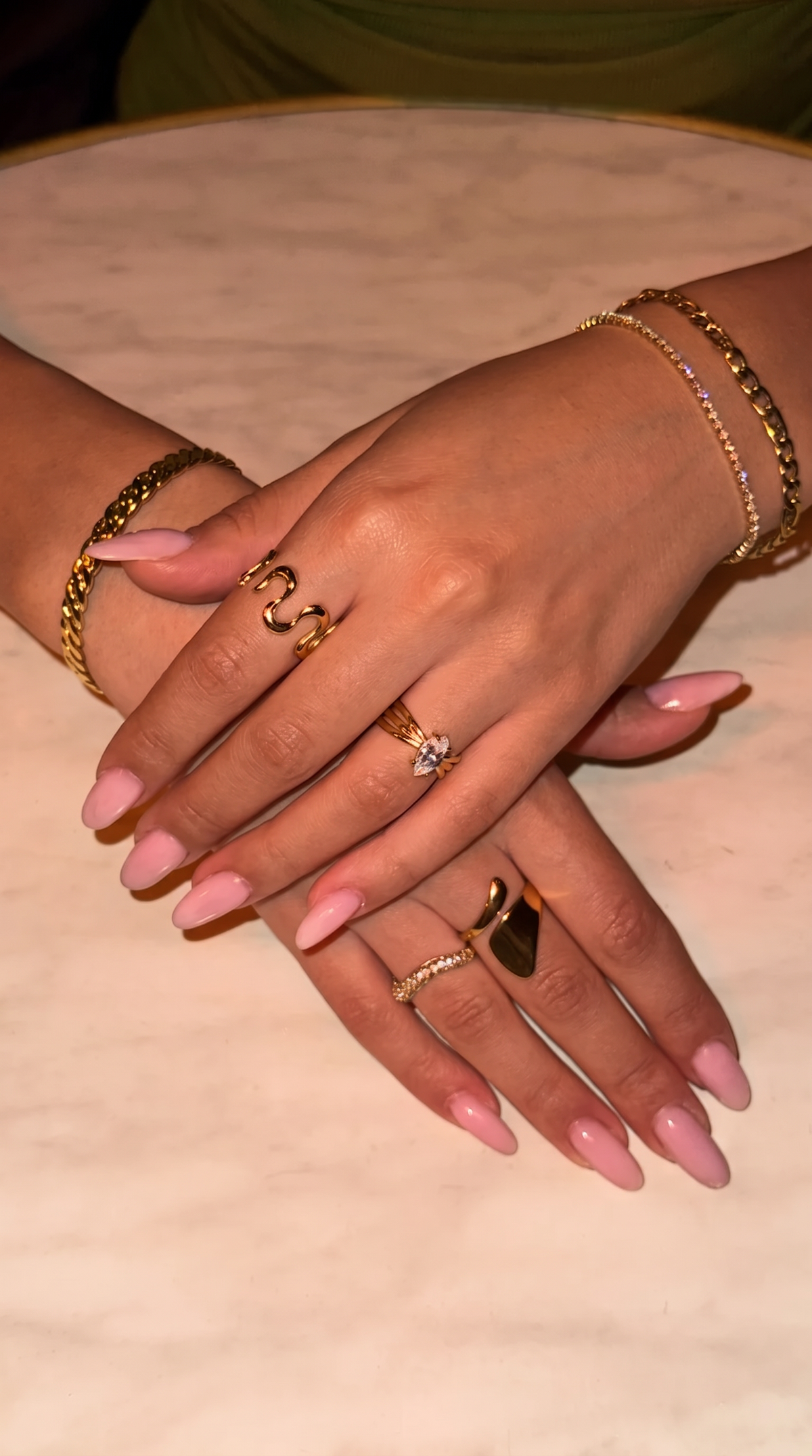 AMOR ARMBAND